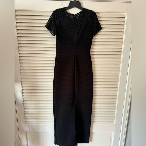 MINT CONDITION CALVIN KLEIN BLACK COLUMN BODYCON EVENING GOWN SZ 4 - Picture 2 of 9